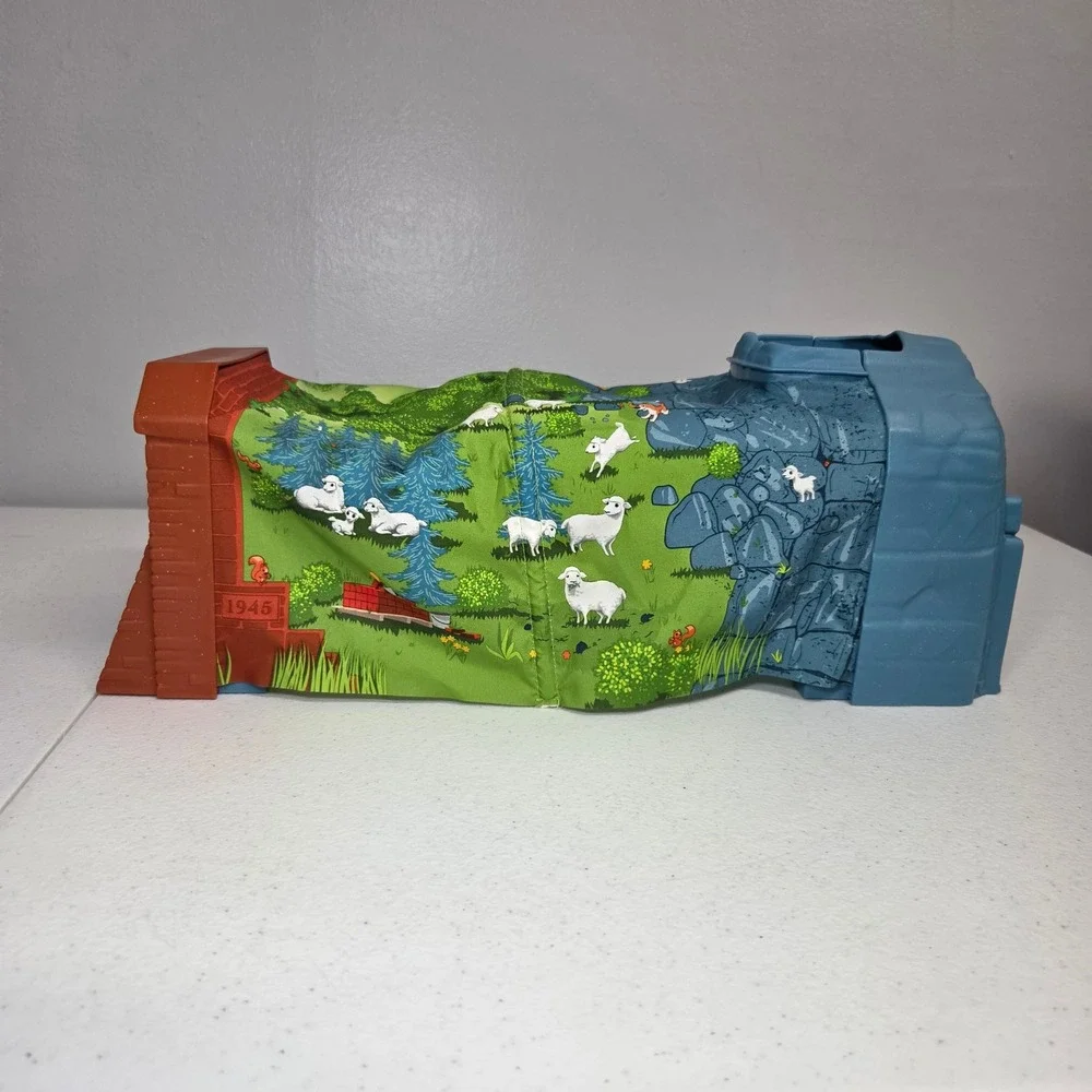 Thomas‎ Friends Vicarstown Bridge Expandable Fabric Tunnel Toy Track Accessory